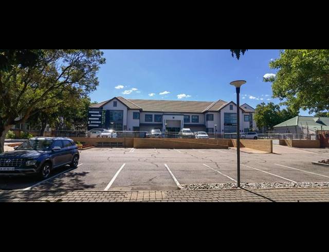 BUSINESS PROPERTY TO RENT IN HILLCREST